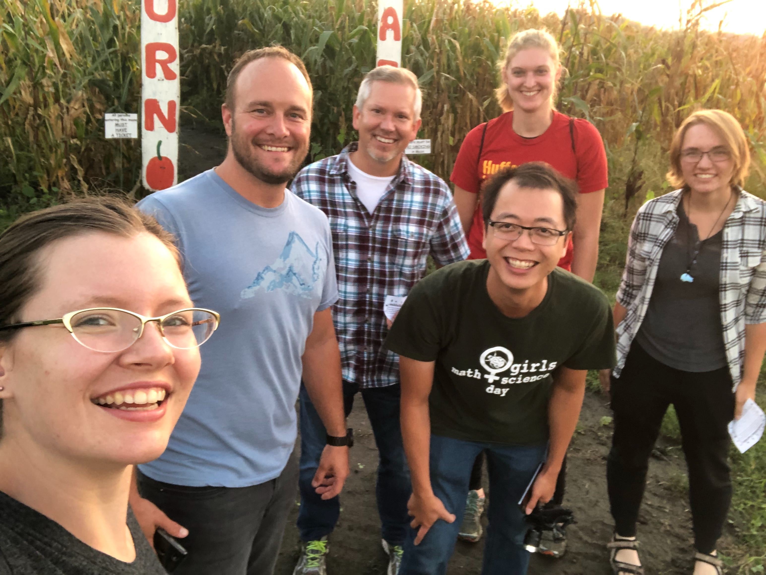 Hufford Lab taking on the Pumpkinville Corn Maze
